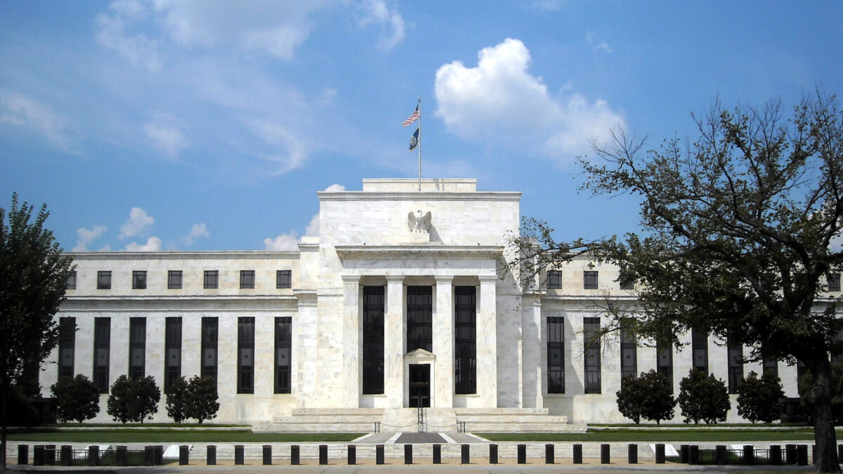 TRUMP BEGGED FOR 1% RATES. THE FED GAVE HIM 4%. BITCOIN DIDN’T EVEN BLINK.
